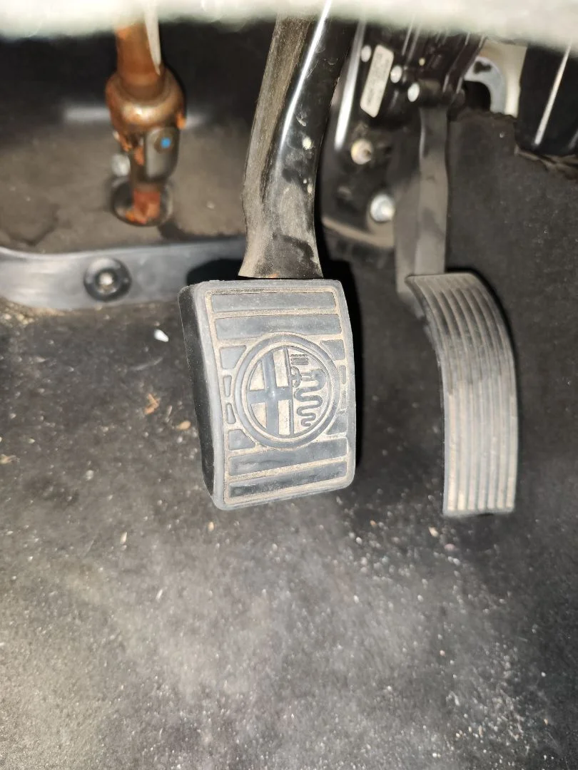 Foto de PEDAL FRENO ALFA ROMEO 159 (140) 1.9 JTD (M) 16V CAT (150 CV / 110 KW)