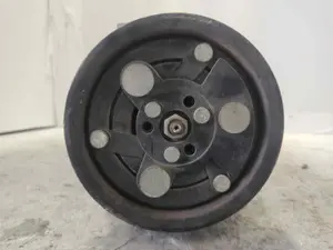 Foto de COMPRESOR AIRE ACONDICIONADO RENAULT CLIO III 1.5 dCi Diesel (68 CV / 50 KW) referencia 8FK351316921 foto 5
