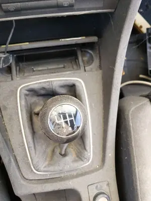 Foto de CAJA CAMBIOS AUDI A4 AVANT (8E) 1.9 TDI (131 CV / 96 KW) referencia 01E300049 V