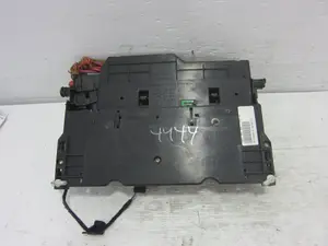 Foto de CAJA RELES / FUSIBLES BMW SERIE 3 BERLINA (E46) 2.0 16V Diesel CAT (136 CV / 100 KW) referencia MR19990610 foto 3