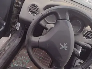 Foto de AIRBAG DELANTERO IZQUIERDO PEUGEOT 308 1.6 16V HDi (90 CV / 66 KW) referencia 96810154ZD