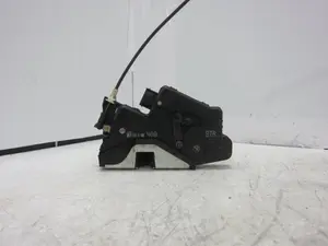 Foto de CERRADURA PUERTA DELANTERA DERECHA BMW SERIE 3 BERLINA (E46) 2.0 16V Diesel CAT (136 CV / 100 KW) referencia 8206408