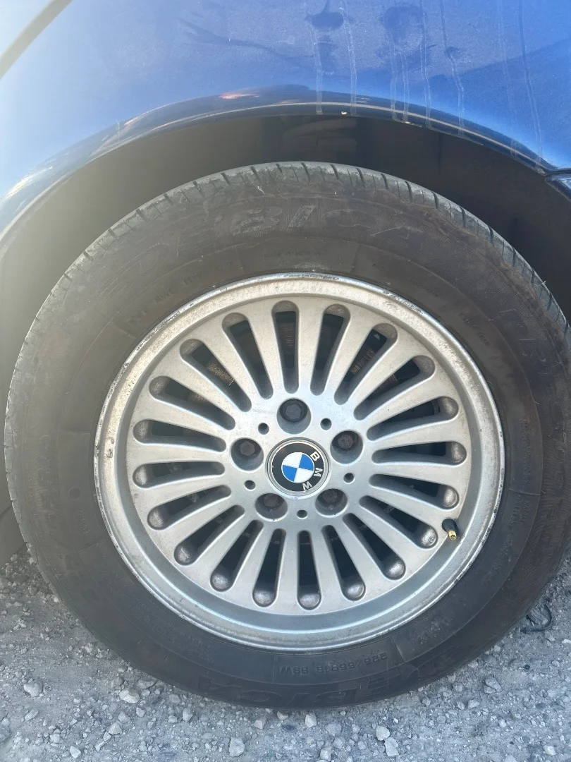 Foto de LLANTA BMW SERIE 5 TOURING (E39) 2.0 24V (150 CV / 110 KW)