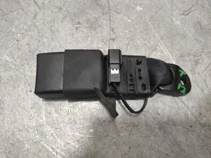 Foto de ENGANCHE CINTURON TRASERO IZQUIERDO TOYOTA AVENSIS CROSS SPORT (T27) 1.8 16V CAT (147 CV / 108 KW) referencia 630934800 foto 1