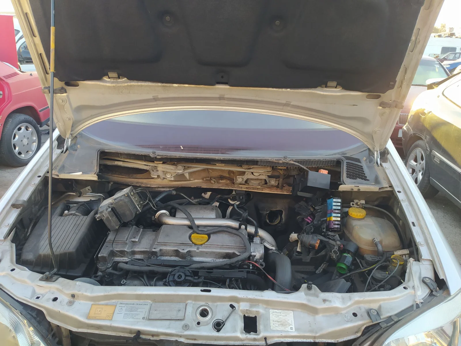 Foto de PUNTA CHASIS DELANTERA OPEL ZAFIRA A 2.0 DTI (101 CV / 74 KW)