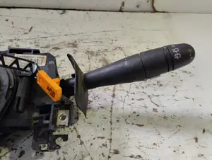 Foto de MANDO MULTIFUNCION RENAULT CLIO II FASE I (B/CB0) 1.2 (58 CV / 43 KW) referencia 7700432854 foto 5