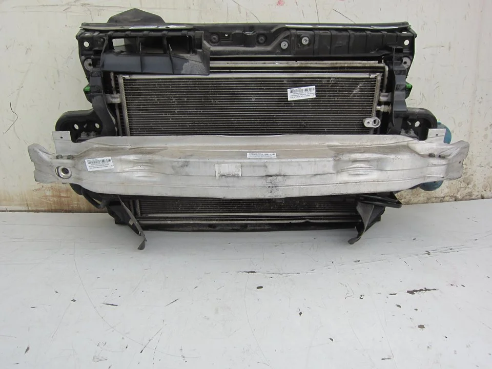 Foto de REFUERZO PARAGOLPES DELANTERO AUDI A6 BERLINA (4F2) 4.2 V8 40V (335 CV / 246 KW)