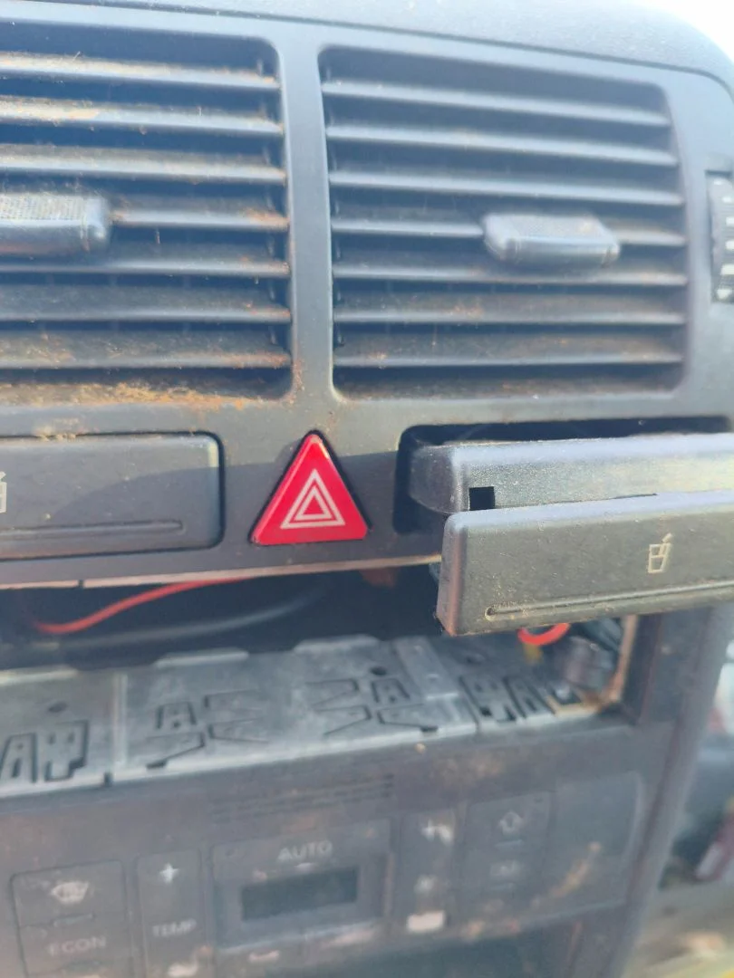 Foto de WARNING AUDI A2 (8Z) 1.4 TDI (75 CV / 55 KW)