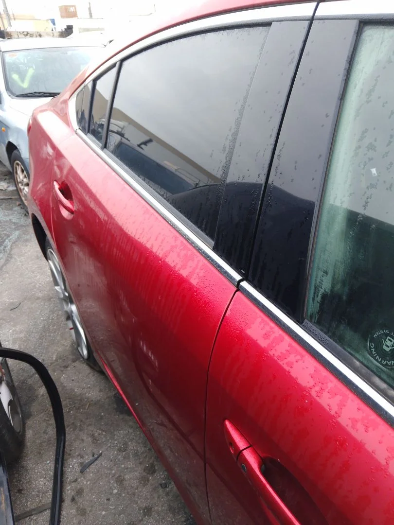 Foto de PUERTA TRASERA DERECHA MAZDA 6 BERLINA (GJ) 2.2 Turbodiesel CAT (175 CV / 129 KW)