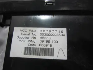 Foto de PANTALLA MULTIFUNCION VOLVO C30 1.6 Diesel CAT (109 CV / 80 KW) referencia 30797719 foto 6