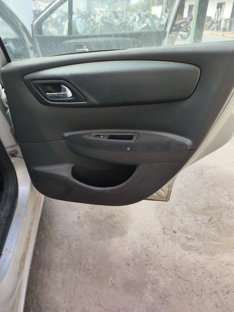 Foto de GUARNECIDO PUERTA TRASERA DERECHA CITROEN C4 BERLINA 1.6 16V HDi (90 CV / 66 KW)