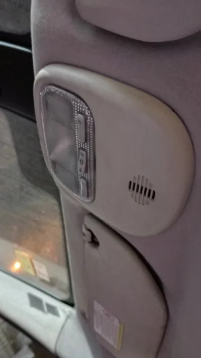Foto de LUZ INTERIOR CITROEN C4 COUPE 1.6 HDi CAT (9HY / DV6TED4) (109 CV / 80 KW) referencia 9636696877
