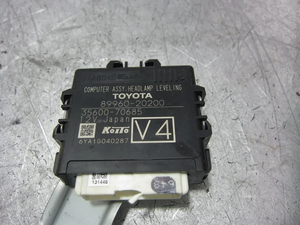 Foto de MODULO ELECTRONICO TOYOTA AVENSIS CROSS SPORT (T27) 1.8 16V CAT (147 CV / 108 KW) referencia 8996020200