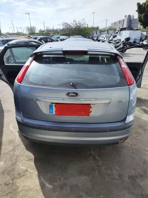 Foto de PORTON TRASERO FORD FOCUS BERLINA (CAP) 1.8 TDCi Turbodiesel CAT (116 CV / 85 KW)