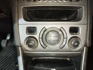 Foto de MANDO CALEFACCION / AIRE ACONDICIONADO PEUGEOT 308 SW 1.6 HDi FAP CAT (9HZ / DV6TED4) (109 CV / 80 KW) referencia 96718462XT