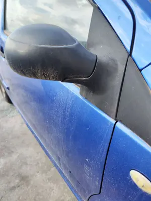 Foto de RETROVISOR DERECHO CITROEN C2 1.1  (60 CV / 44 KW)