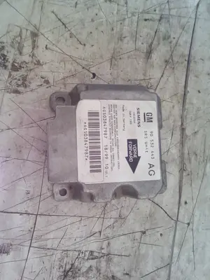 Foto de CENTRALITA AIRBAG OPEL CORSA B referencia 90532443
