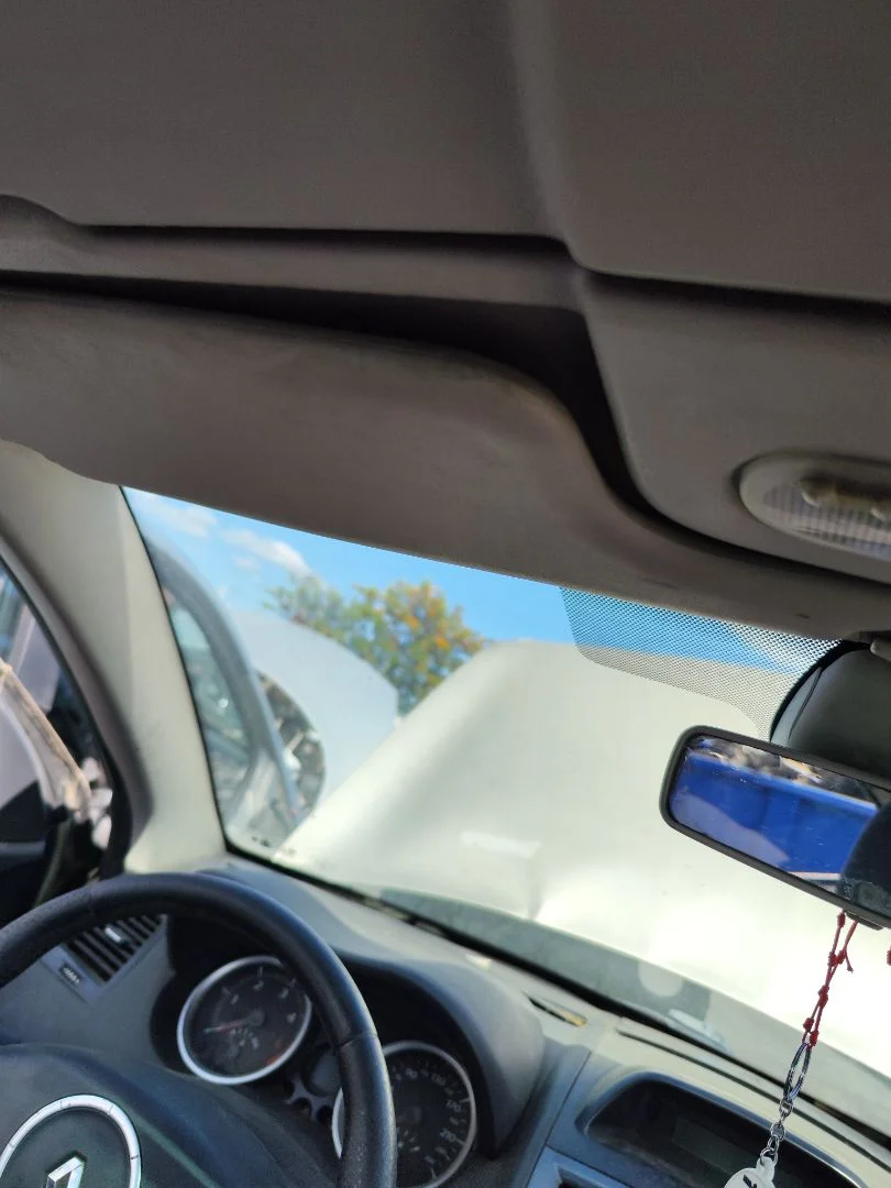 Foto de PARASOL IZQUIERDO RENAULT MEGANE II COUPE/CABRIO 1.5 dCi Diesel (106 CV / 78 KW)