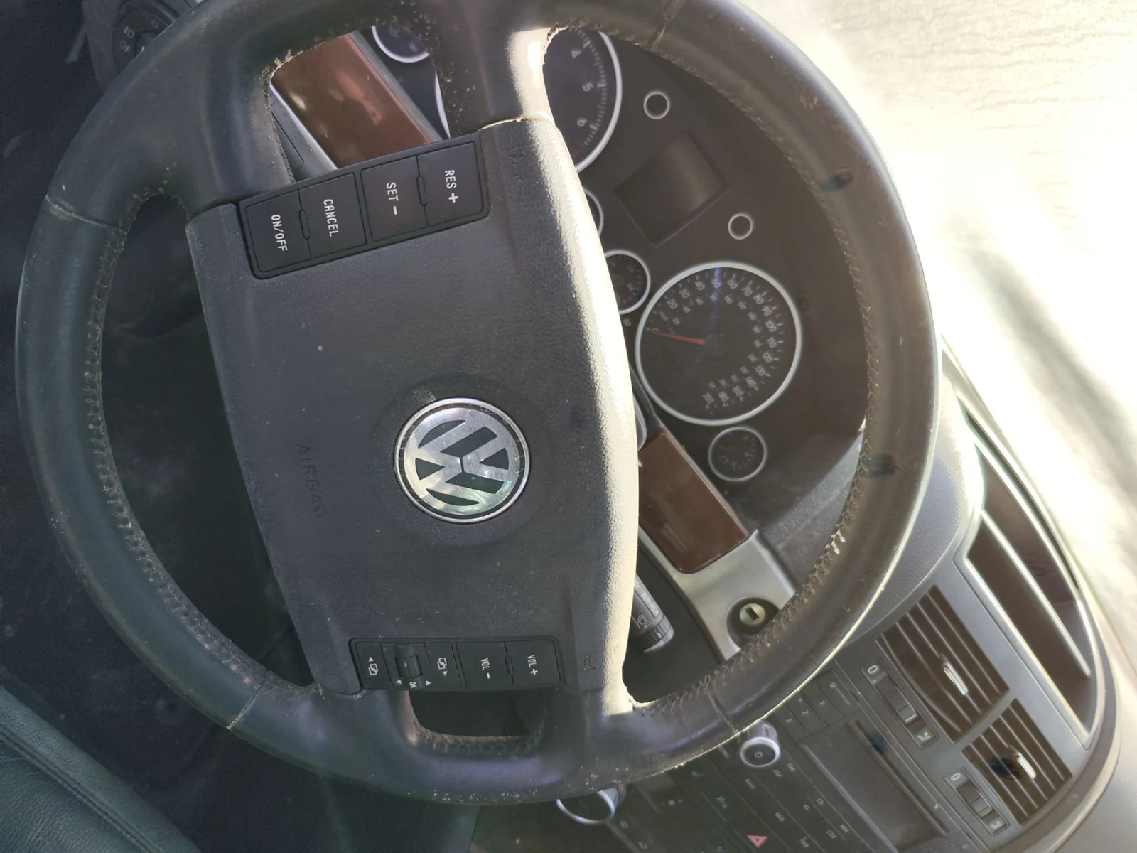 Foto de VOLANTE VOLKSWAGEN TOUAREG (7LA) 2.5 TDI (174 CV / 128 KW) referencia 3D0419091T FKZ