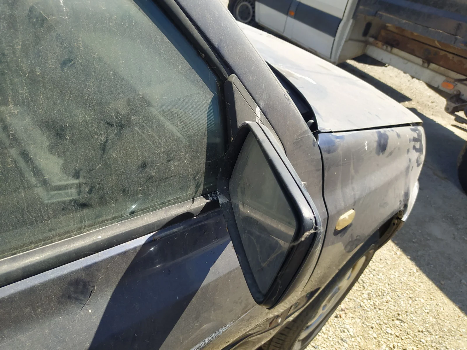 Foto de RETROVISOR DERECHO VOLKSWAGEN GOLF III (1H1)(11.1991) 1.6 (75 CV / 55 KW)