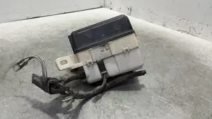 Foto de CAJA RELES / FUSIBLES TOYOTA YARIS (NCP1/NLP1/SCP1) referencia UK1559902-36 foto 5