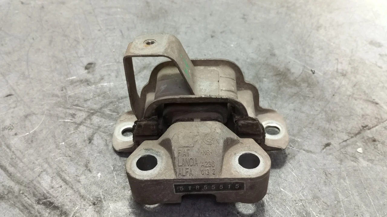 Foto de SOPORTE MOTOR DERECHO FIAT III FIORINO (225) 1.3 16V JTD CAT (75 CV / 55 KW) referencia 51855515