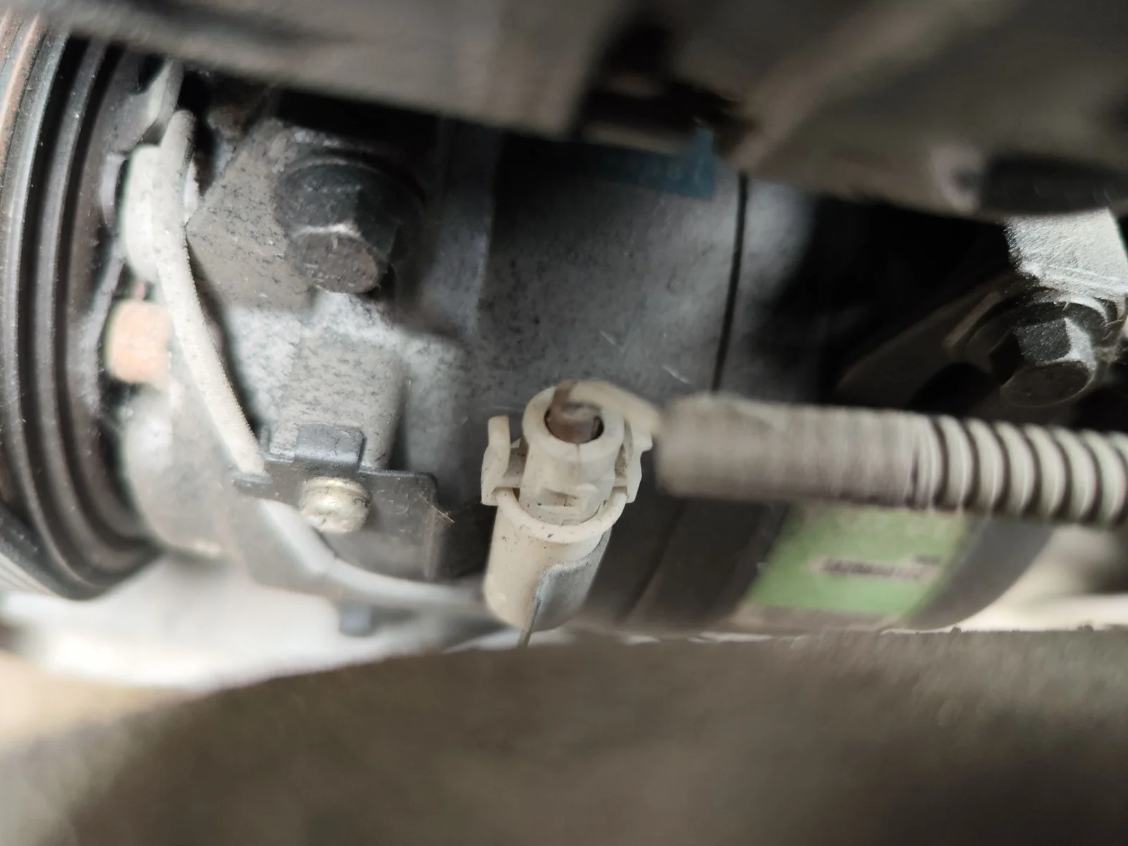 Foto de COMPRESOR AIRE ACONDICIONADO VOLVO S80 BERLINA 2.4 Diesel (131 CV / 96 KW)