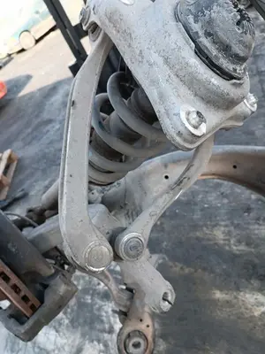 Foto de BRAZO SUSPENSION SUPERIOR DELANTERO DERECHO AUDI A6 BERLINA (4F2)