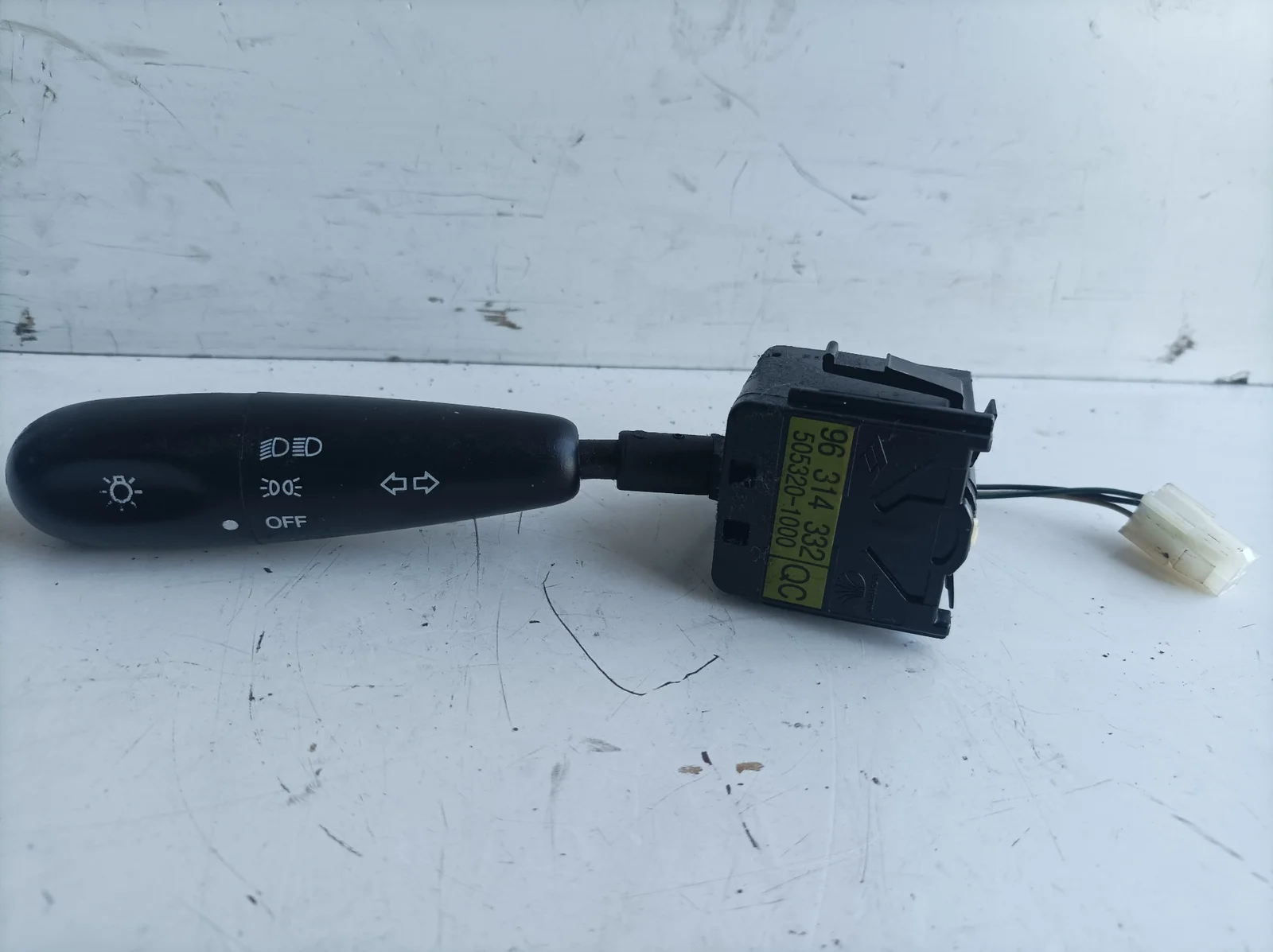 Foto de MANDO LUCES CHEVROLET MATIZ (2004) 0.8 CAT (52 CV / 38 KW) referencia 96314332