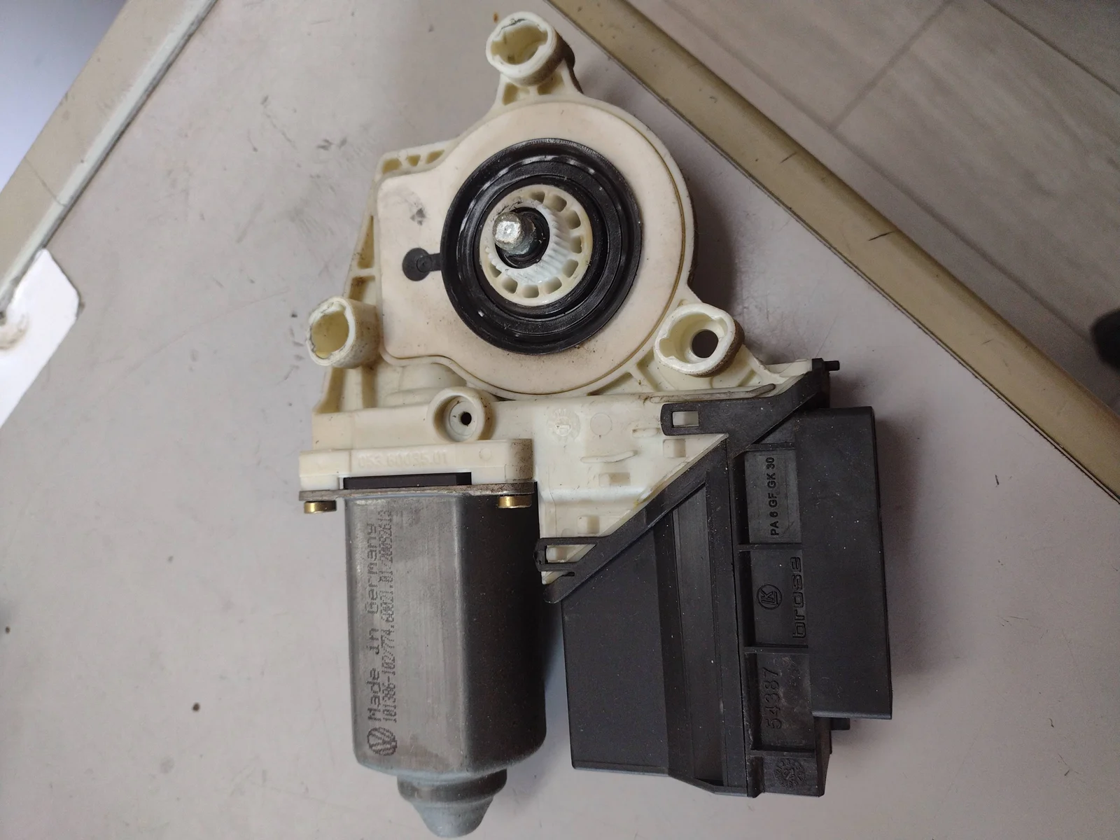 Foto de ELEVALUNAS DELANTERO DERECHO SEAT IBIZA (6L1) referencia 101387102774