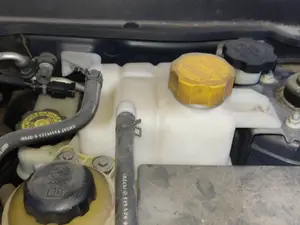 Foto de DEPOSITO EXPANSION CHEVROLET CAPTIVA 2.0 Diesel CAT (150 CV / 110 KW)