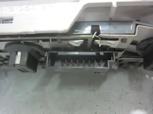 Foto de LUZ INTERIOR BMW SERIE 3 BERLINA (E46) 3.0 24V Turbodiesel CAT (184 CV / 135 KW) referencia 63318364929 foto 4