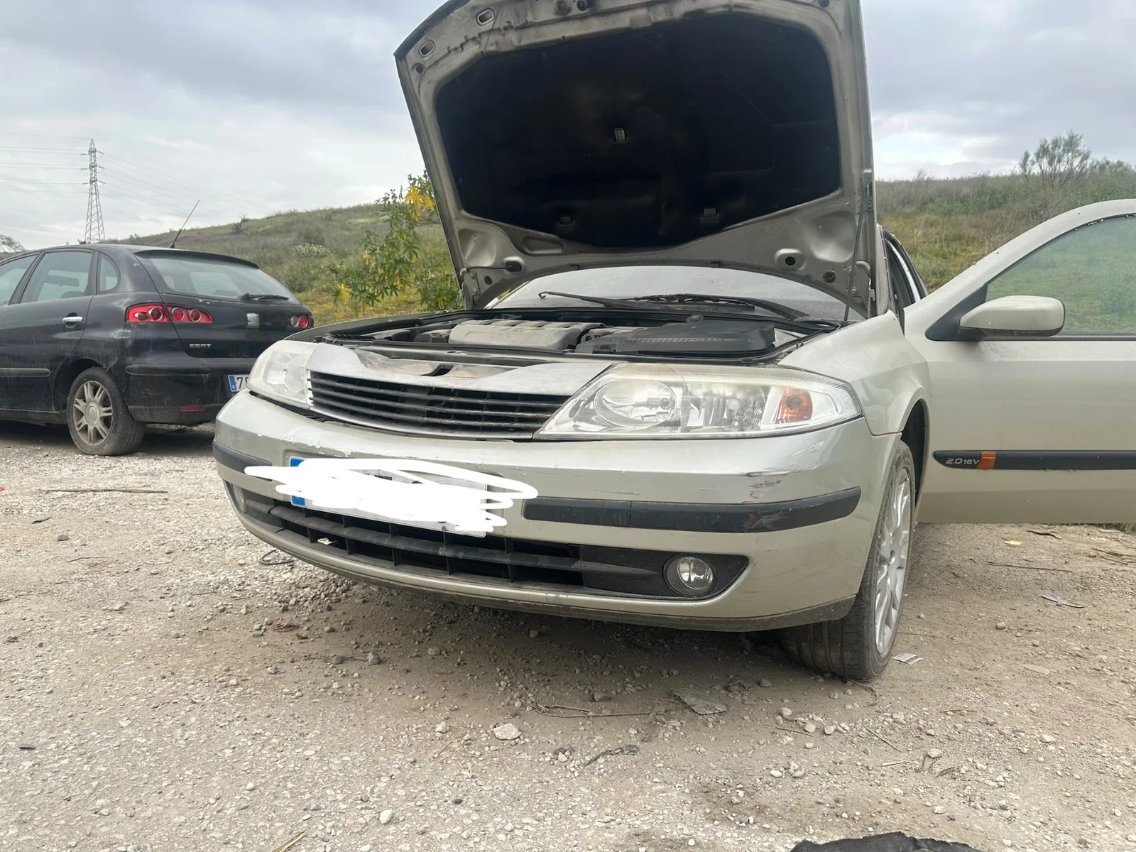 Foto de PARAGOLPES DELANTERO RENAULT LAGUNA II (BG0) 2.0 (135 CV / 99 KW)