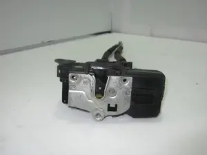 Foto de CERRADURA PUERTA TRASERA DERECHA CHEVROLET CAPTIVA 2.2 Diesel CAT (184 CV / 135 KW) referencia A081876 foto 3