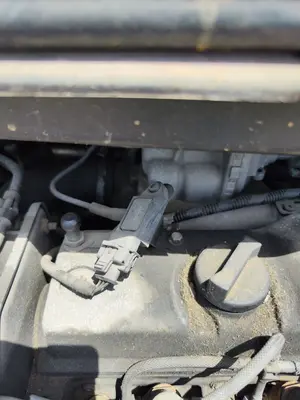 Foto de VALVULA AIRE ADICIONAL FORD C-MAX (CB3)(2007) 1.8 TDCi Turbodiesel CAT (116 CV / 85 KW) referencia 1882889