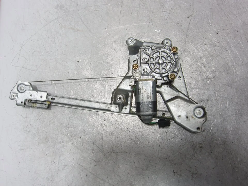Foto de ELEVALUNAS TRASERO IZQUIERDO AUDI 100 AVANT (C4) 2.3 (133 CV / 98 KW) referencia 4A0839397A