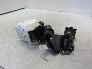 Foto de CINTURON SEGURIDAD TRASERO IZQUIERDO FORD FOCUS SPORTBREAK (CB8) 1.6 TDCi CAT (95 CV / 70 KW) referencia 340747772C foto 4