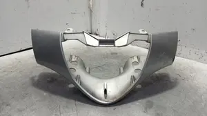 Foto de MOLDURAS DELANTERAS HONDA SH 150 150 cm3 - 11 kW (15 CV / 11 KW) referencia 53205-KTF-6400
