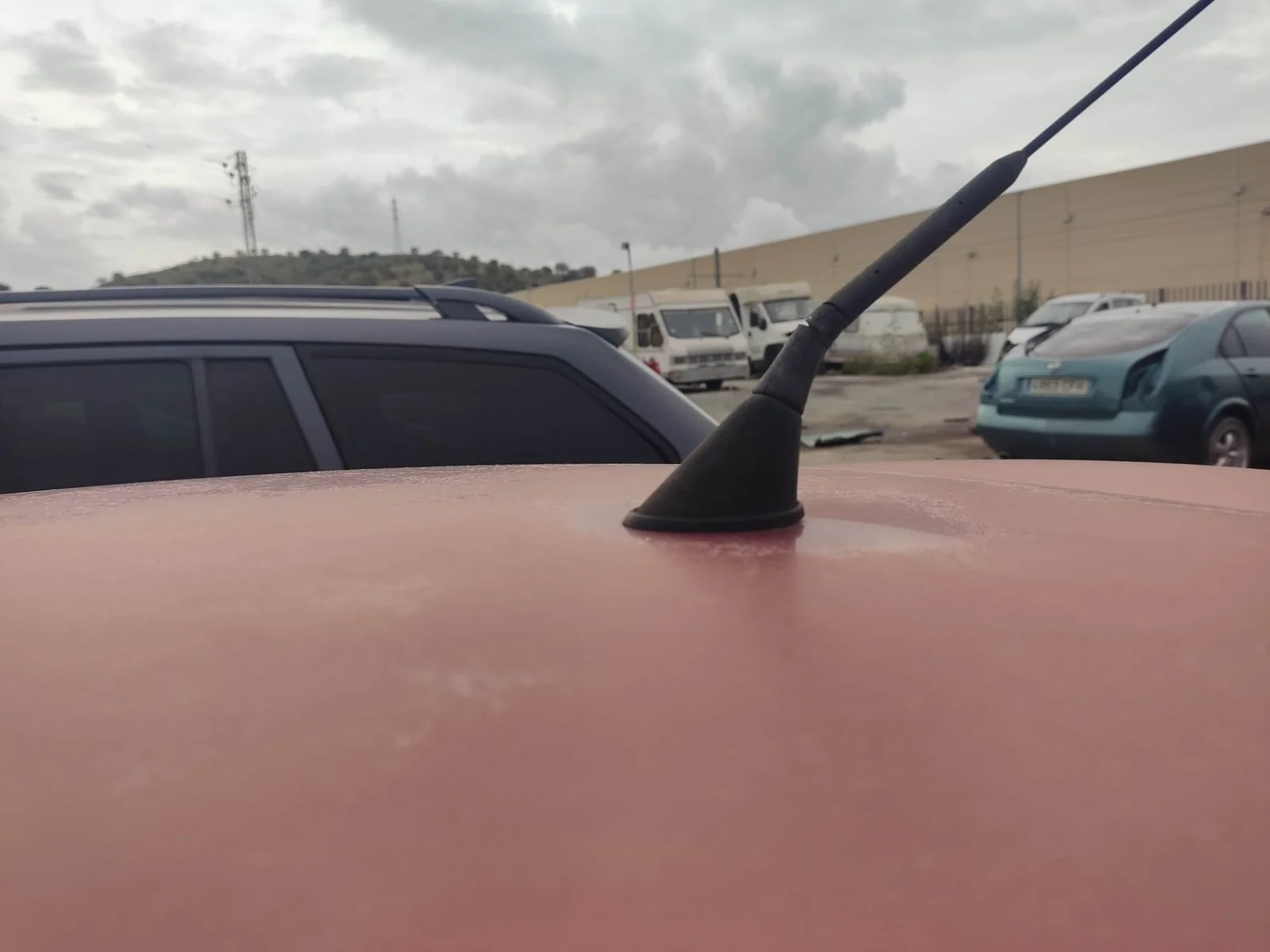 Foto de BASE DE ANTENA SEAT IBIZA (6L1) 1.9 TDI (101 CV / 74 KW)
