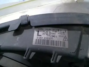 Foto de FARO IZQUIERDO PEUGEOT 407 2.0 16V HDi FAP CAT (RHR / DW10BTED4) (136 CV / 100 KW) referencia 0301213271 foto 3
