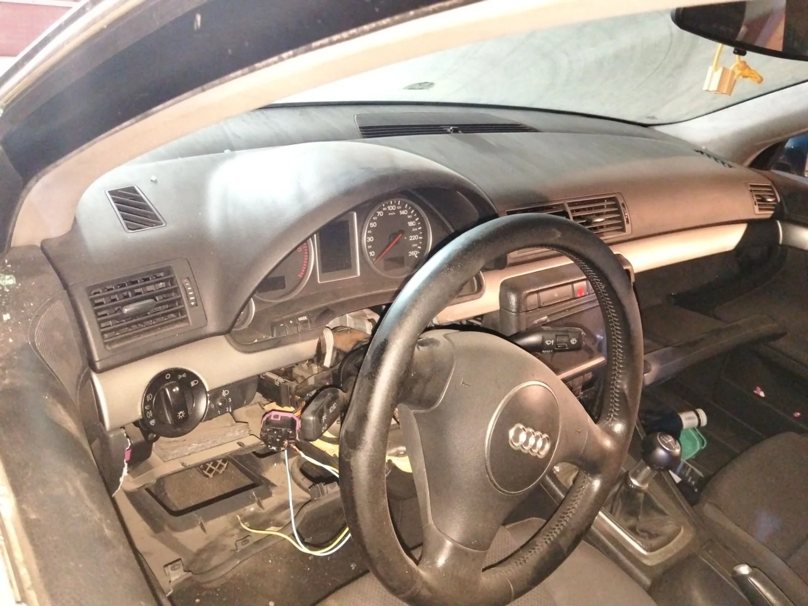 Foto de SALPICADERO AUDI A4 BERLINA (8E)