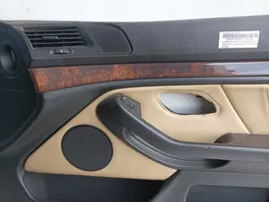 Foto de GUARNECIDO PUERTA DELANTERA DERECHA BMW SERIE 5 BERLINA (E39) referencia BMW8212806 foto 4