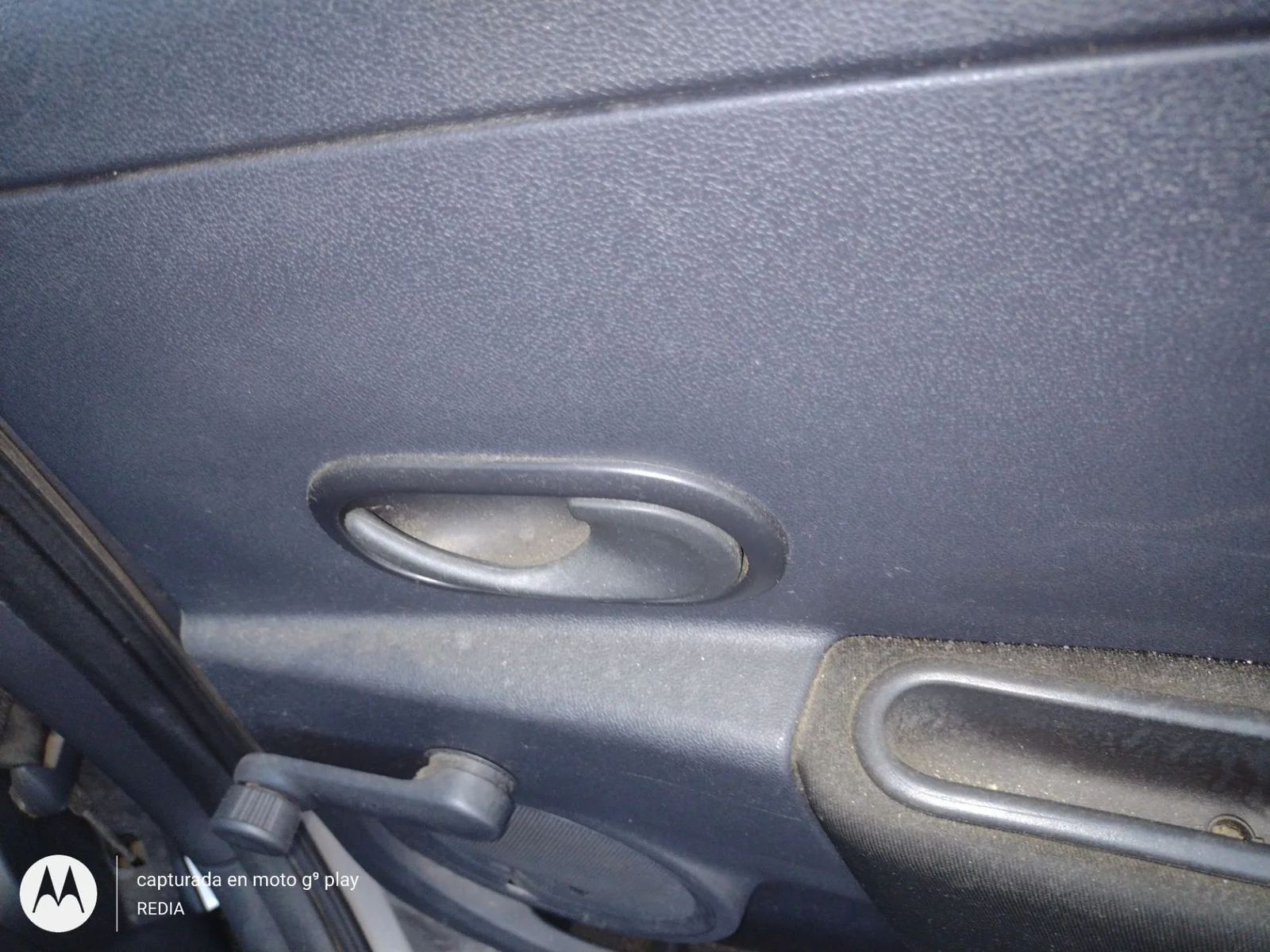 Foto de MANETA INTERIOR TRASERA DERECHA RENAULT CLIO III 1.2 16V (75 CV / 55 KW)