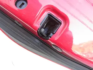 Foto de CERRADURA PUERTA TRASERA IZQUIERDA VOLKSWAGEN GOLF PLUS V (5M1) 1.6  (102 CV / 75 KW)