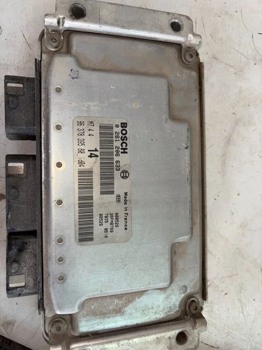 Foto de CENTRALITA MOTOR UCE CITROEN XSARA PICASSO referencia 0261206633
