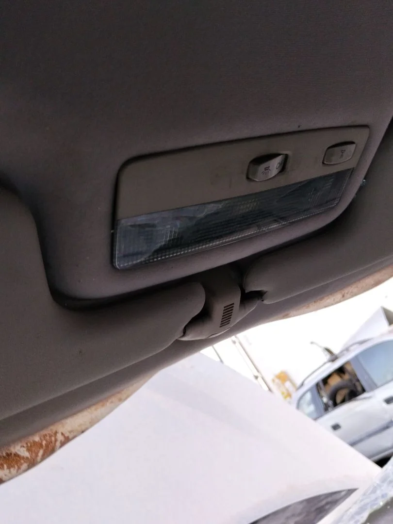 Foto de LUZ INTERIOR RENAULT LAGUNA II (BG0) 1.9 dCi Diesel CAT (101 CV / 74 KW) referencia 8200465794