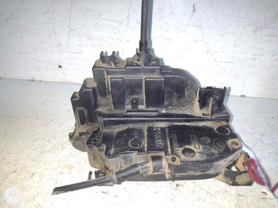 Foto de CERRADURA PUERTA DELANTERA DERECHA RENAULT CLIO III 1.5 dCi Diesel CAT (86 CV / 63 KW) referencia 8200300127