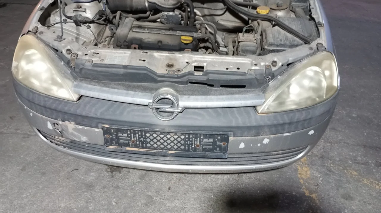 Foto de REFUERZO PARAGOLPES DELANTERO OPEL CORSA C 1.2 16V CAT (Z 12 XE / LW4) (75 CV / 55 KW) referencia 1387548