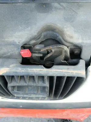 Foto de CERRADURA CAPO SEAT IBIZA (6K1) 1.9 TDI (90 CV / 66 KW) referencia 6K0823503D