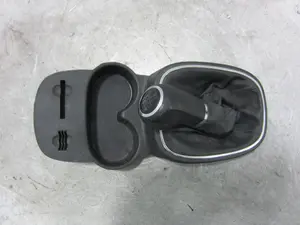 Foto de GUARNECIDOS PALANCA CAMBIO OPEL CORSA D 1.2 16V CAT (Z 12 XEP / LB4) (80 CV / 59 KW) referencia 13205815
